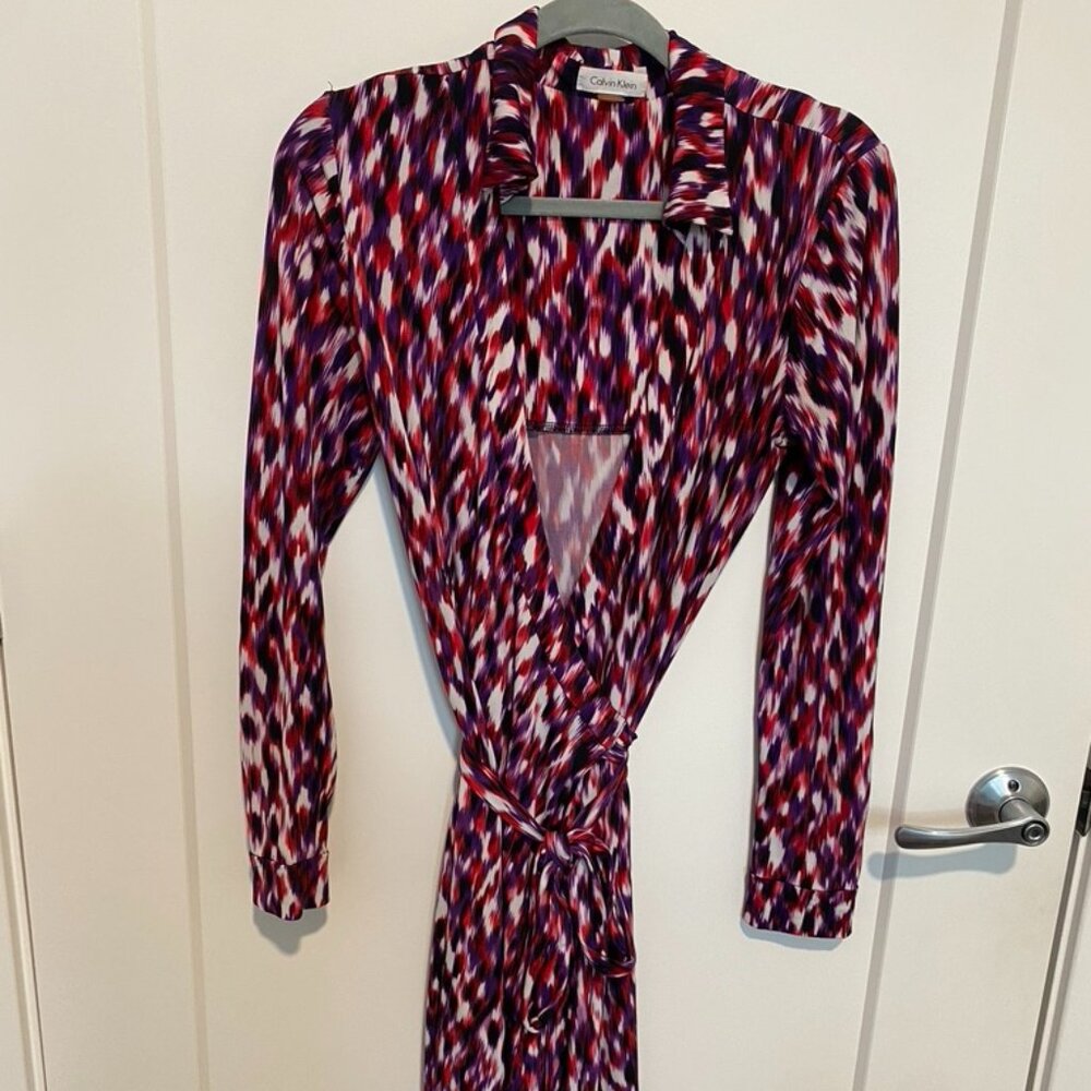 Calvin Klein Multicolor Wrap Dress | Size 10 | Long Sleeve | Retro Print